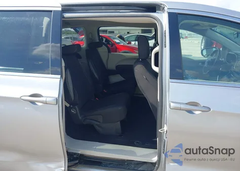 2021 Chrysler Voyager Lx из США, поврежденный, VIN 2C4RC1CGXMR580270